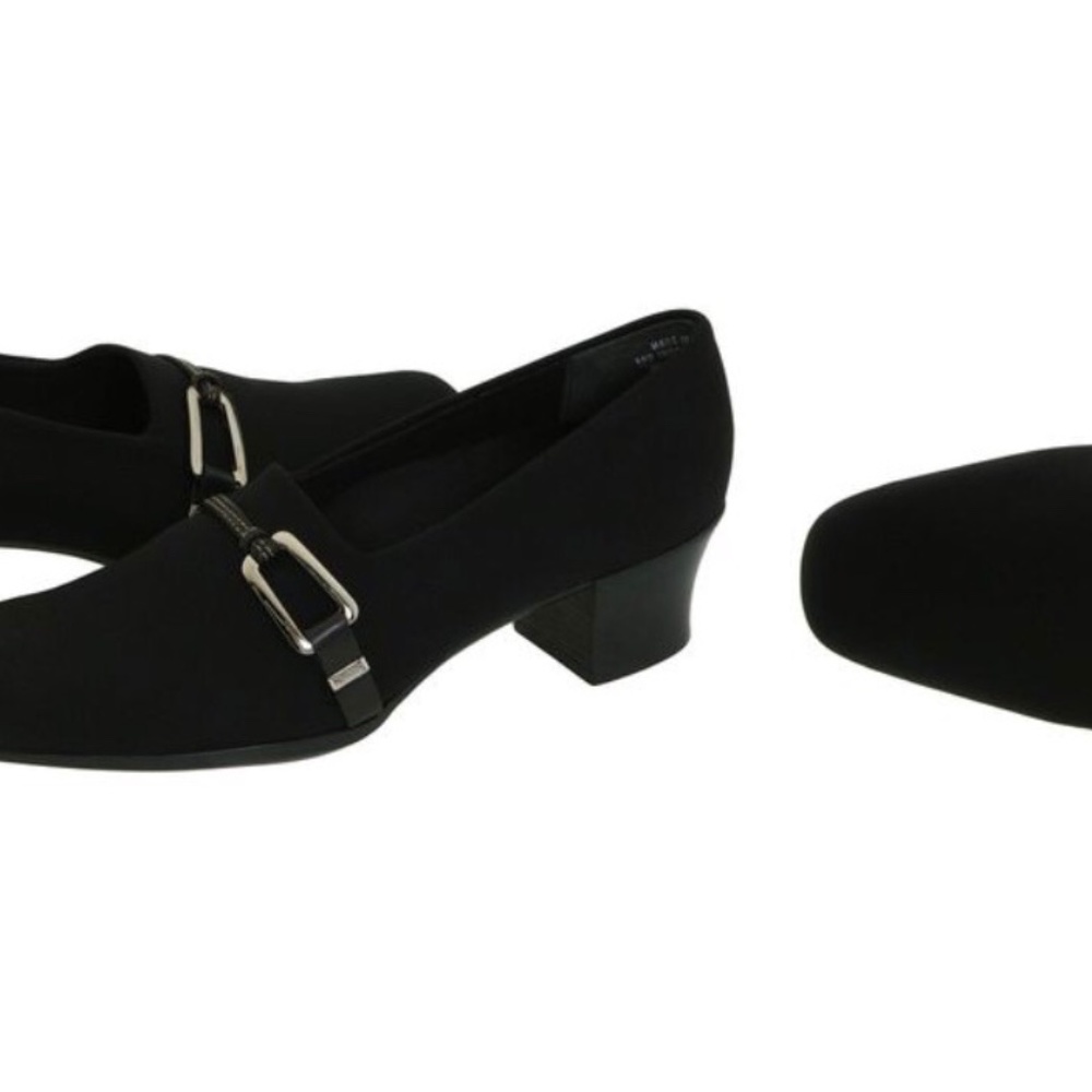 MUNRO American shoes. NWOT